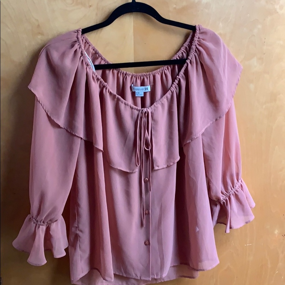 Off the shoulder peachy‎ blush top